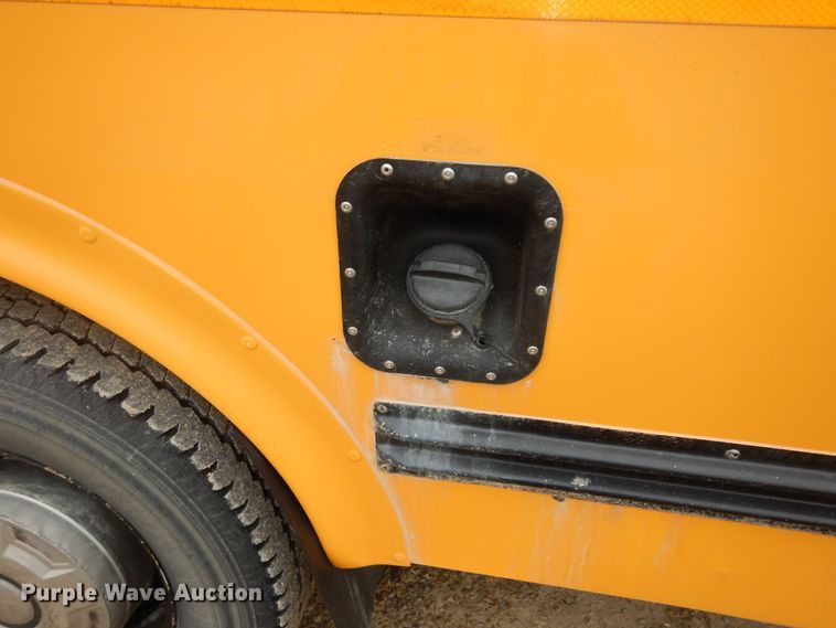 image for item DK7724 1998 Ford E350  school bus
