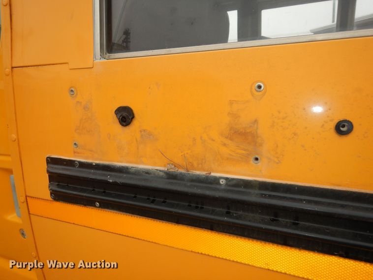 image for item DK7724 1998 Ford E350  school bus