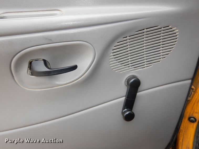 image for item DK7724 1998 Ford E350  school bus