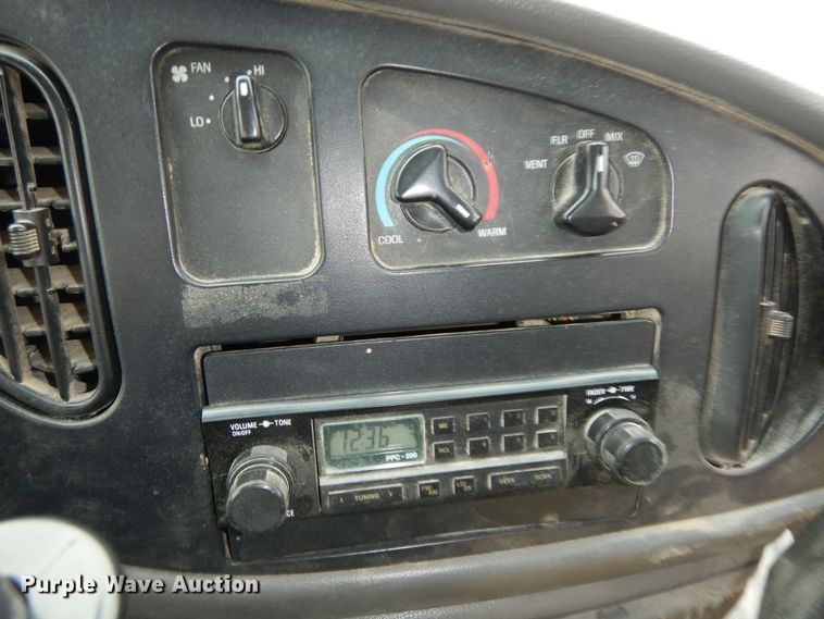 image for item DK7724 1998 Ford E350  school bus