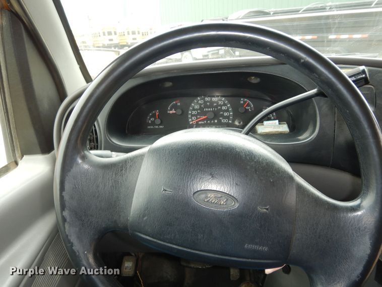 image for item DK7724 1998 Ford E350  school bus