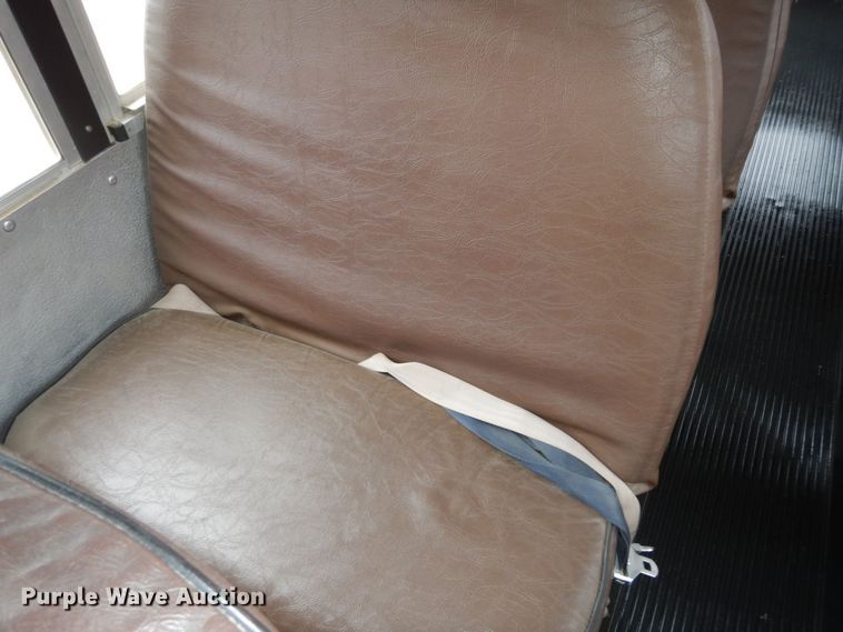 image for item DK7724 1998 Ford E350  school bus