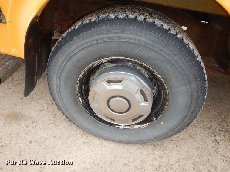 image for item DK7724 1998 Ford E350  school bus