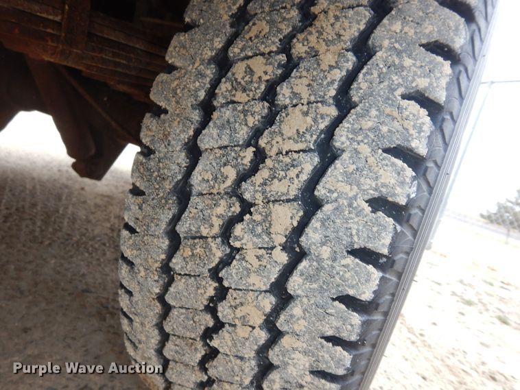 image for item DK7724 1998 Ford E350  school bus