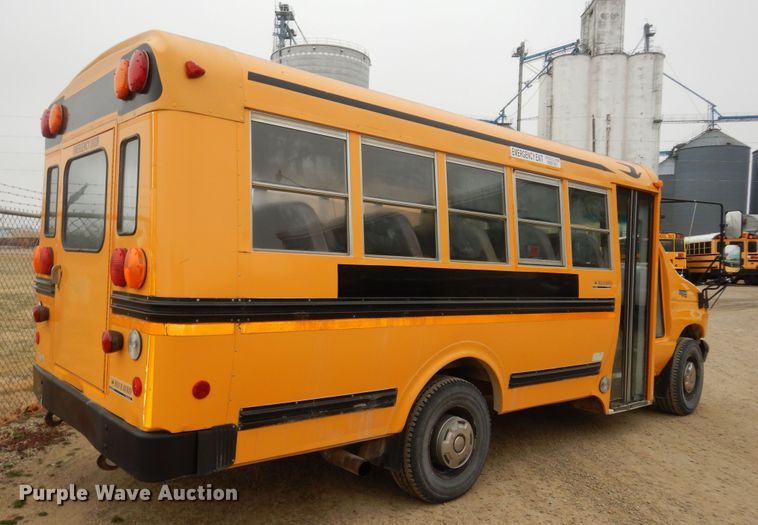 image for item DK7725 1998 Ford E350  school bus