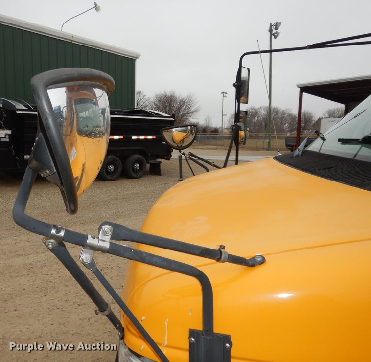 image for item DK7725 1998 Ford E350  school bus