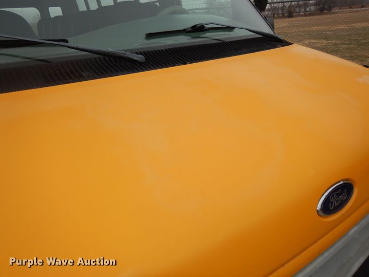 image for item DK7725 1998 Ford E350  school bus