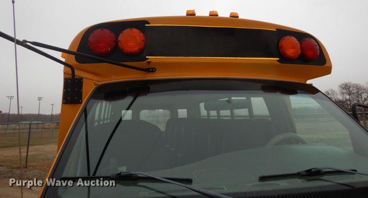 image for item DK7725 1998 Ford E350  school bus