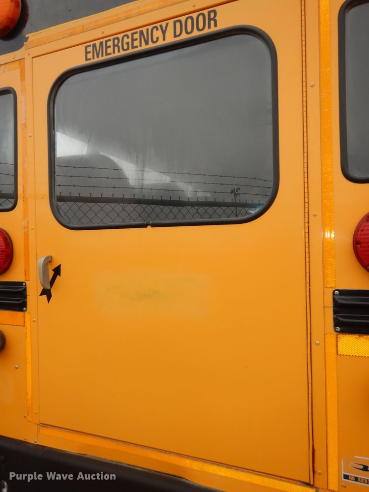 image for item DK7725 1998 Ford E350  school bus