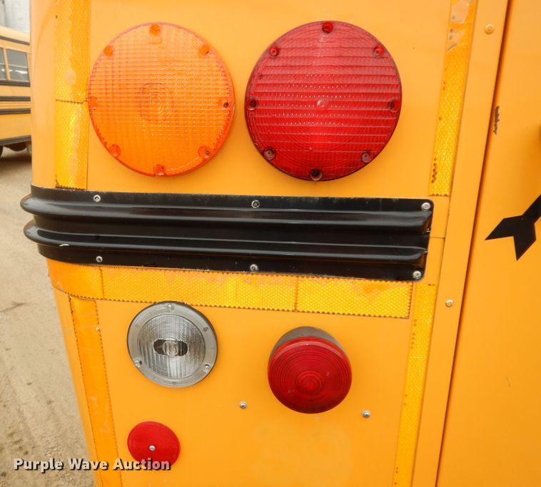 image for item DK7725 1998 Ford E350  school bus