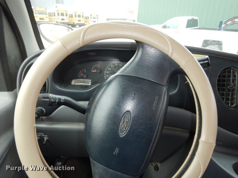 image for item DK7725 1998 Ford E350  school bus