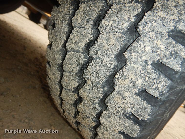 image for item DK7725 1998 Ford E350  school bus