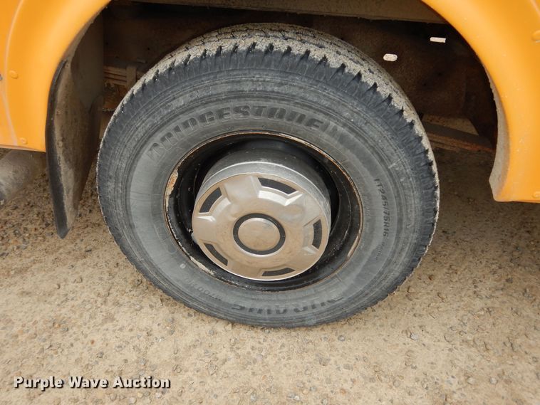 image for item DK7725 1998 Ford E350  school bus