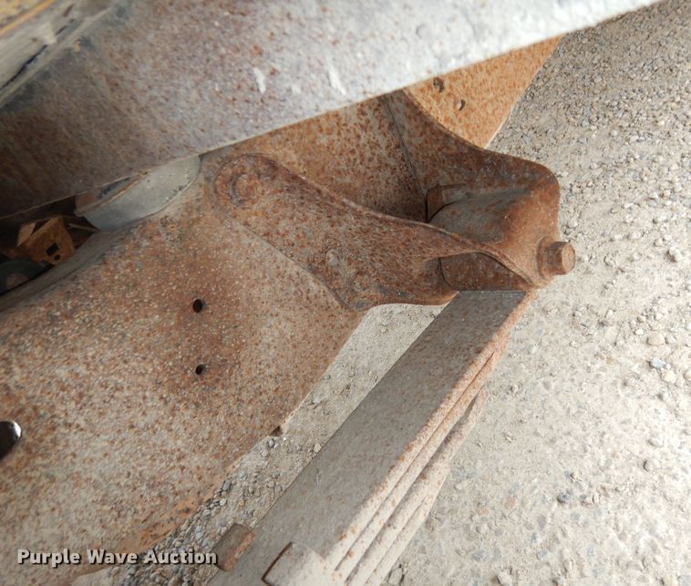 image for item DK7725 1998 Ford E350  school bus