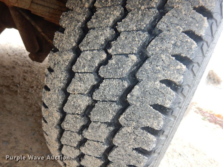 image for item DK7725 1998 Ford E350  school bus