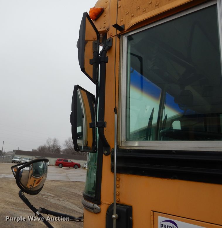 image for item DK7726 2000 Blue Bird TC2000  school bus