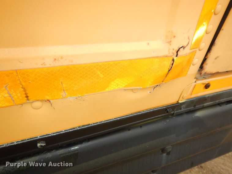 image for item DK7726 2000 Blue Bird TC2000  school bus