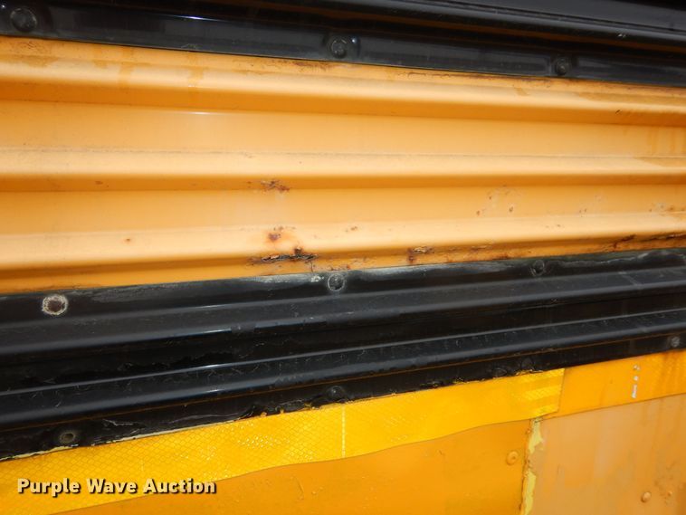 image for item DK7726 2000 Blue Bird TC2000  school bus