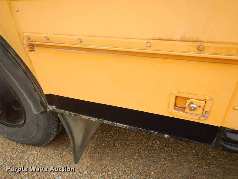 image for item DK7726 2000 Blue Bird TC2000  school bus