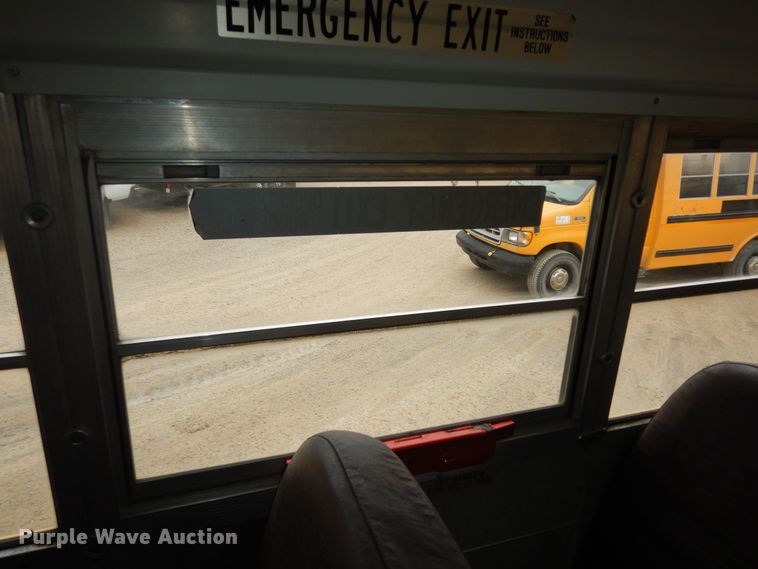 image for item DK7726 2000 Blue Bird TC2000  school bus