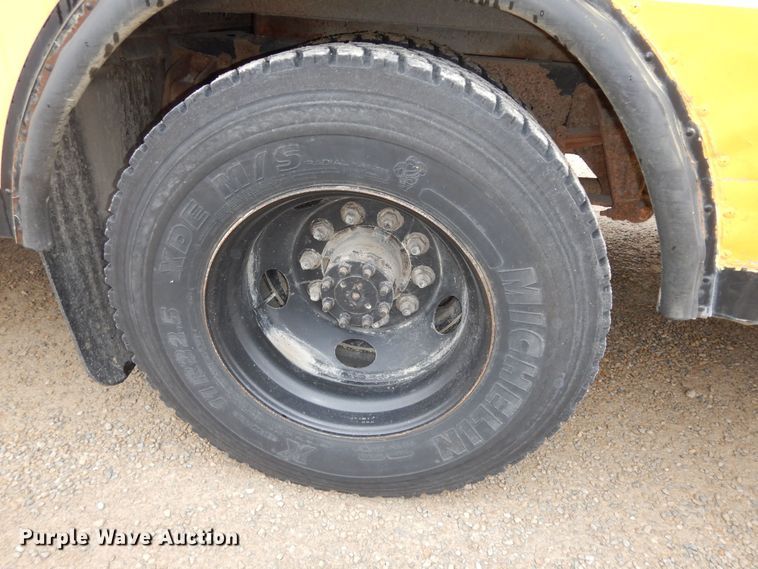 image for item DK7726 2000 Blue Bird TC2000  school bus