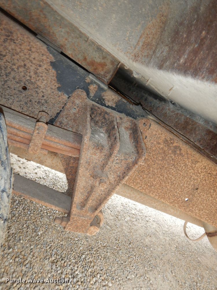 image for item DK7726 2000 Blue Bird TC2000  school bus