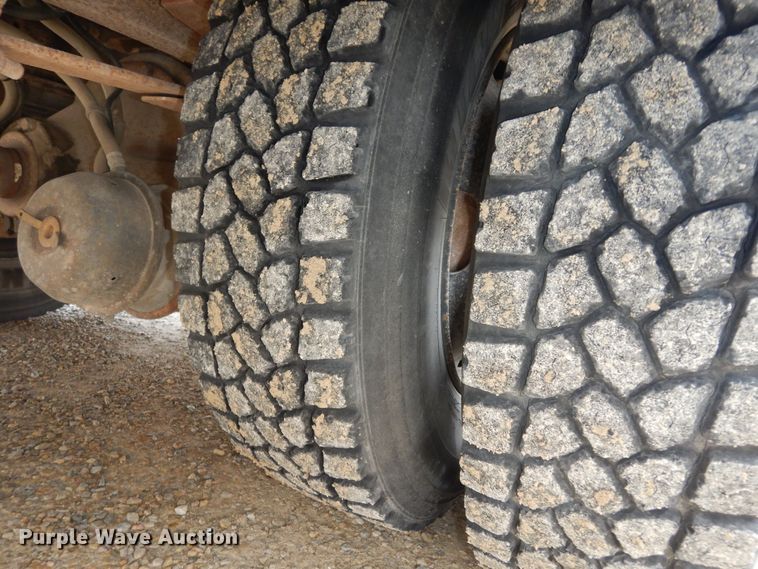 image for item DK7726 2000 Blue Bird TC2000  school bus