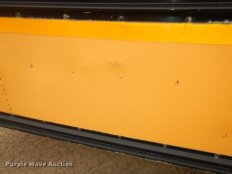 image for item DK7727 2001 Blue Bird TC2000  school bus