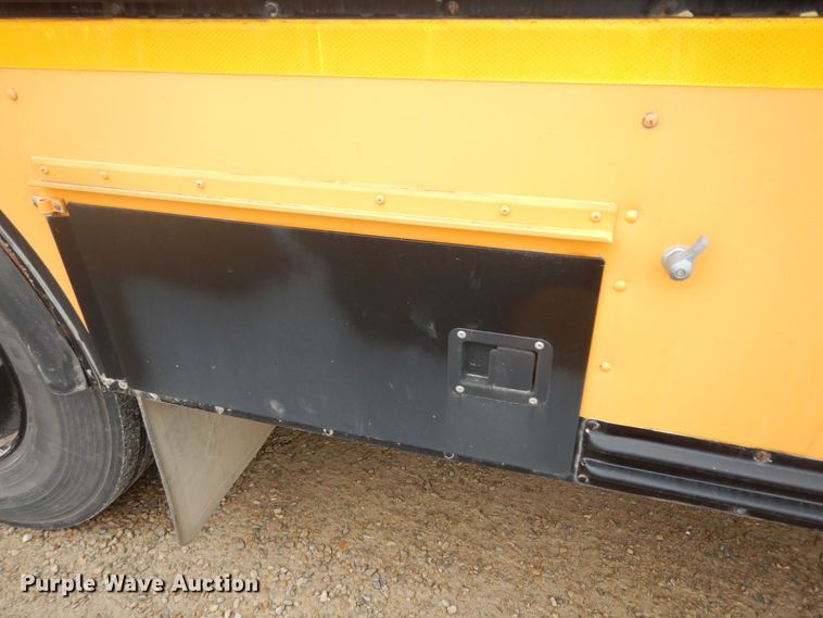 image for item DK7727 2001 Blue Bird TC2000  school bus