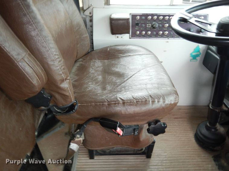 image for item DK7727 2001 Blue Bird TC2000  school bus