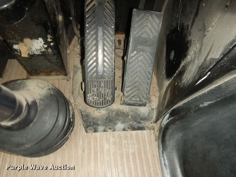 image for item DK7727 2001 Blue Bird TC2000  school bus