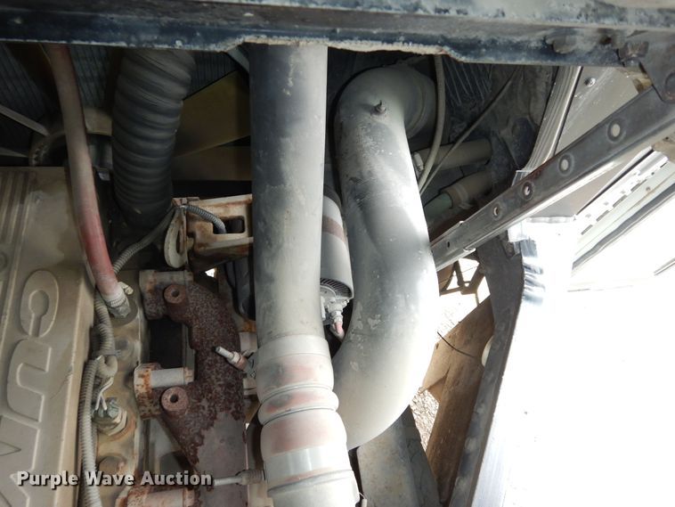 image for item DK7727 2001 Blue Bird TC2000  school bus