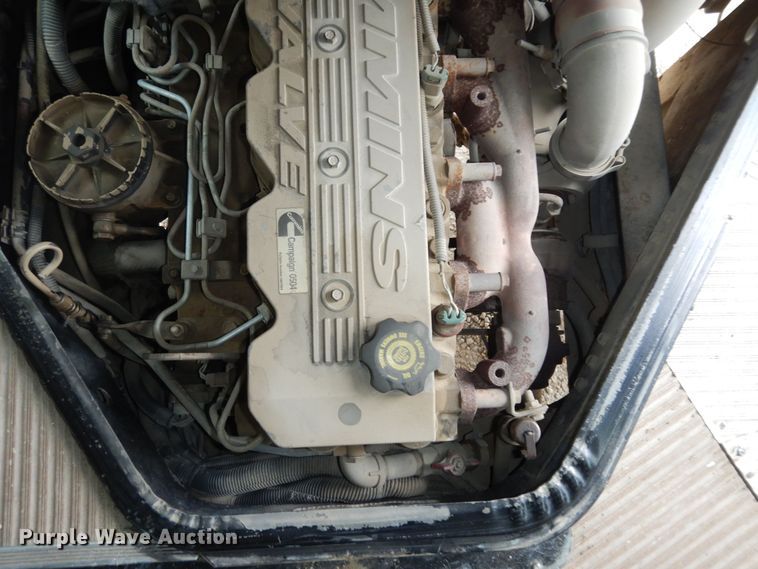 image for item DK7727 2001 Blue Bird TC2000  school bus