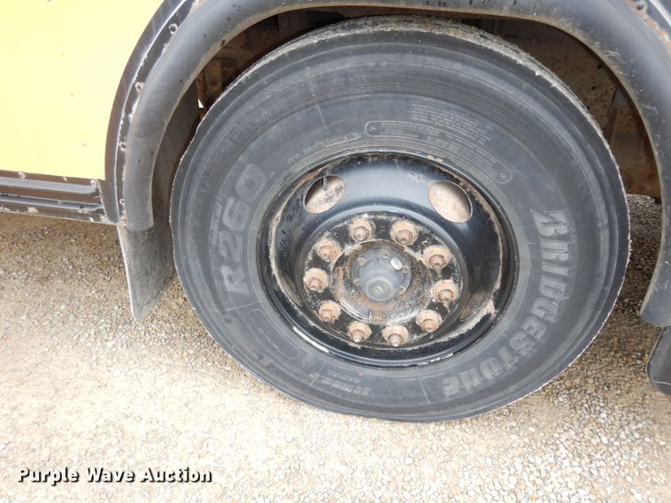 image for item DK7727 2001 Blue Bird TC2000  school bus