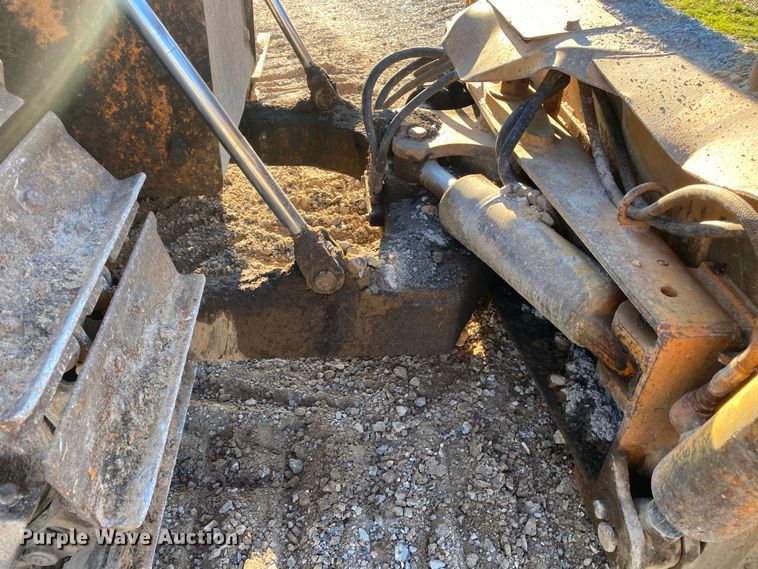 image for item DL7075 1978 Case 450  dozer