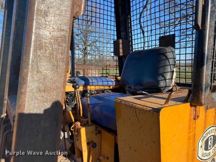 image for item DL7075 1978 Case 450  dozer