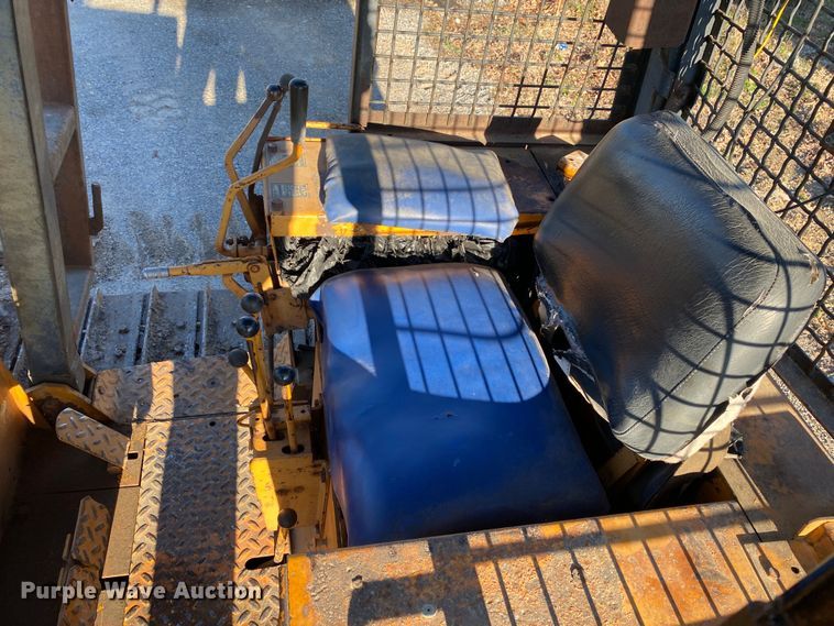 image for item DL7075 1978 Case 450  dozer