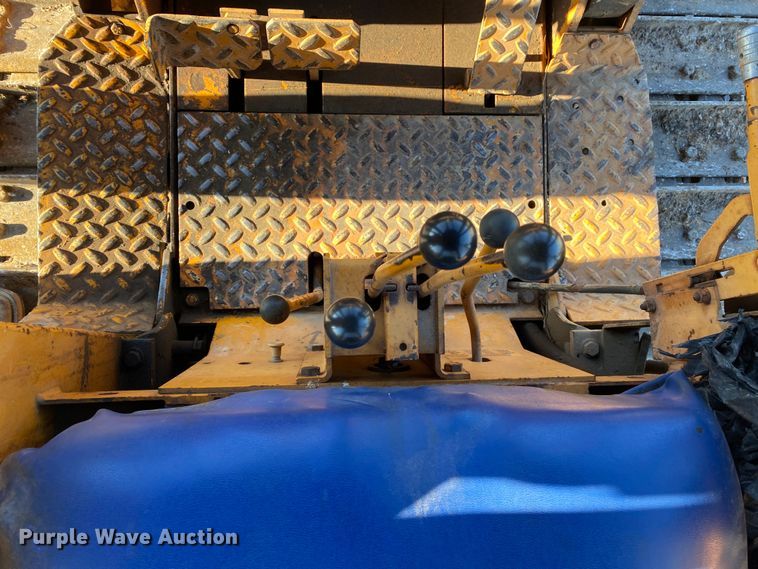 image for item DL7075 1978 Case 450  dozer