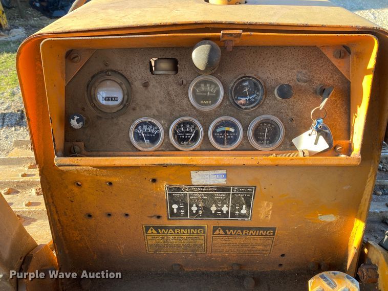 image for item DL7075 1978 Case 450  dozer