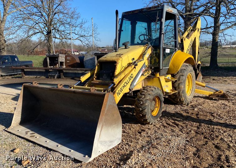 image for item DL7076 1999 New Holland 555E  backhoe