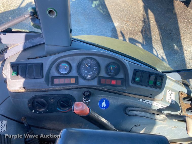 image for item DL7076 1999 New Holland 555E  backhoe