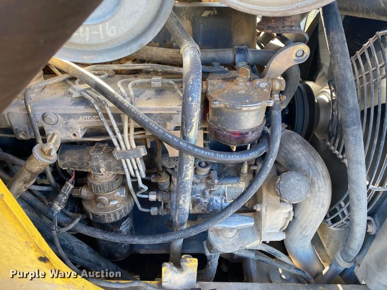 image for item DL7076 1999 New Holland 555E  backhoe