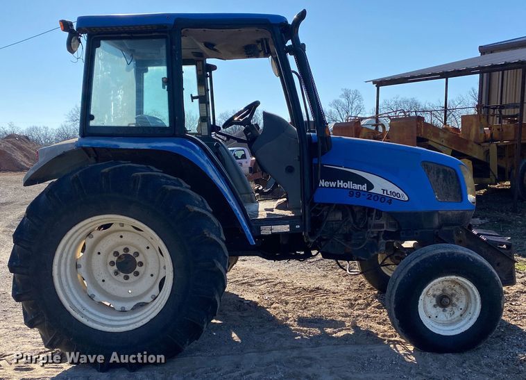 image for item DL7077 2006 New Holland TL100A  tractor
