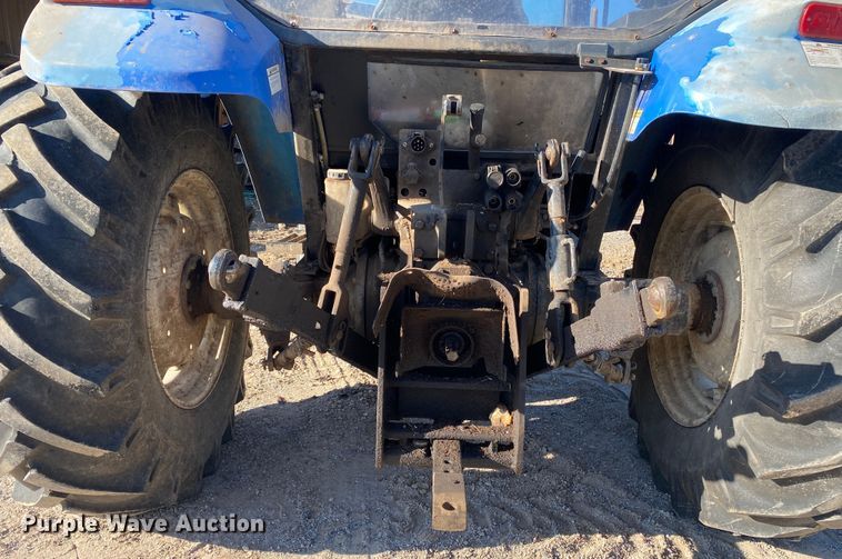 image for item DL7077 2006 New Holland TL100A  tractor