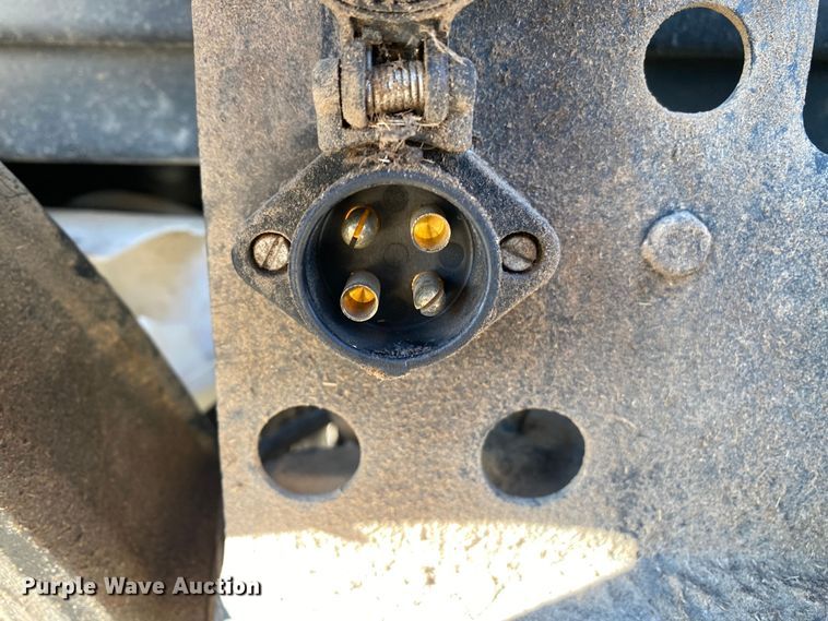 image for item DL7077 2006 New Holland TL100A  tractor