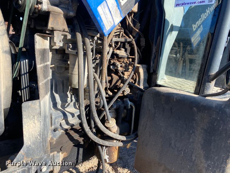image for item DL7077 2006 New Holland TL100A  tractor