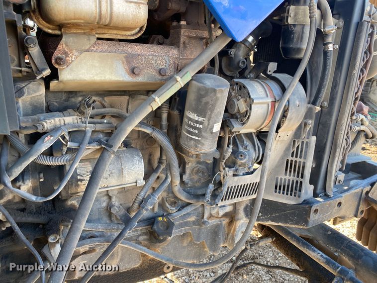 image for item DL7077 2006 New Holland TL100A  tractor