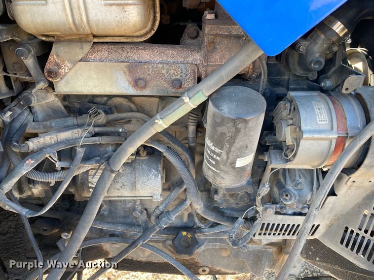 image for item DL7077 2006 New Holland TL100A  tractor