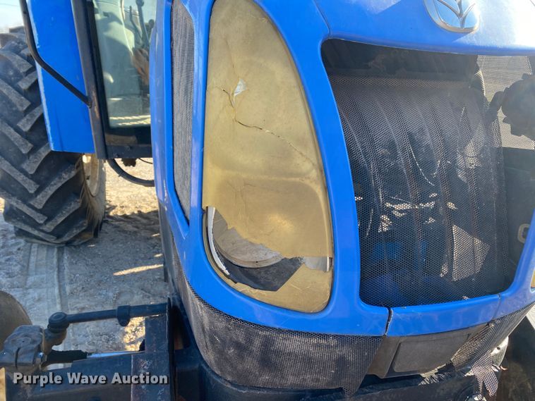 image for item DL7077 2006 New Holland TL100A  tractor