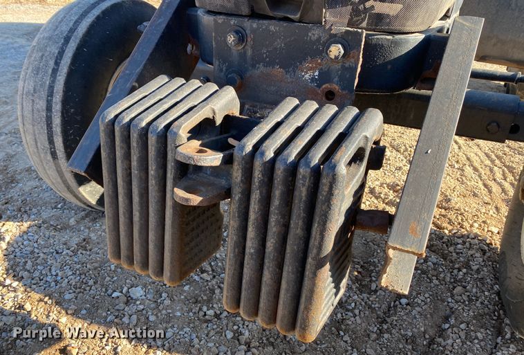 image for item DL7077 2006 New Holland TL100A  tractor